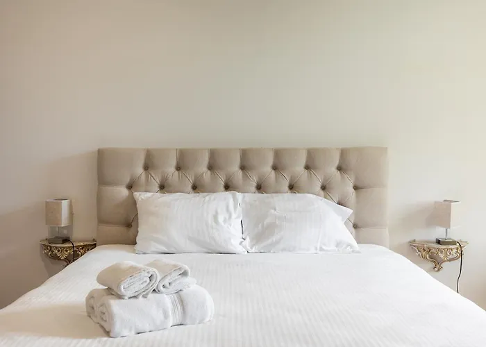 Nuit Magique Au Château De Saint Vitu 101 Séjour chez l'habitant *