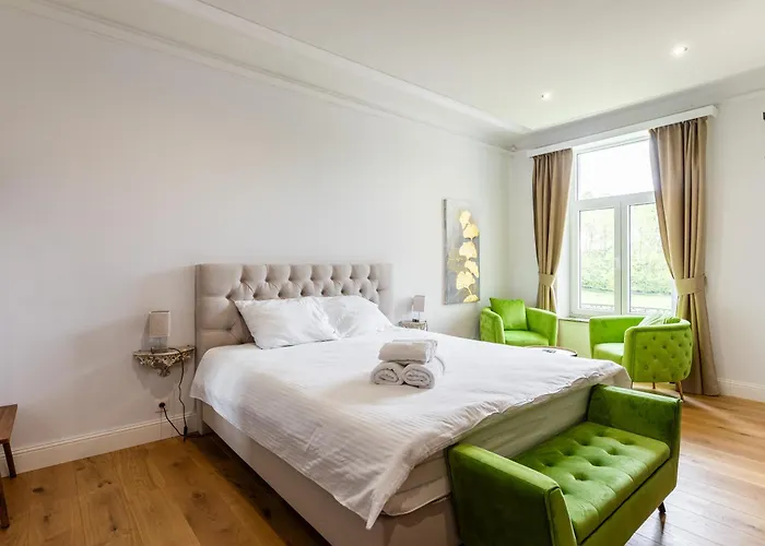 Nuit Magique Au Château De Saint Vitu 101 Séjour chez l'habitant